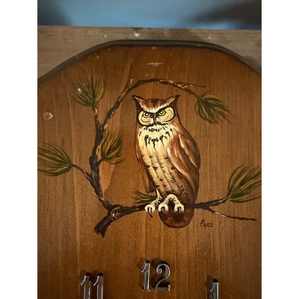 Vintage Hand Painted Owl Wood Wall‎ Clock Signed Eva Rustic Cabin Decor Quartz